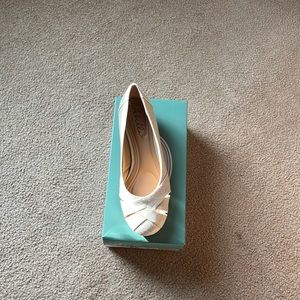 Abella Natural Multifabric Size 8.5